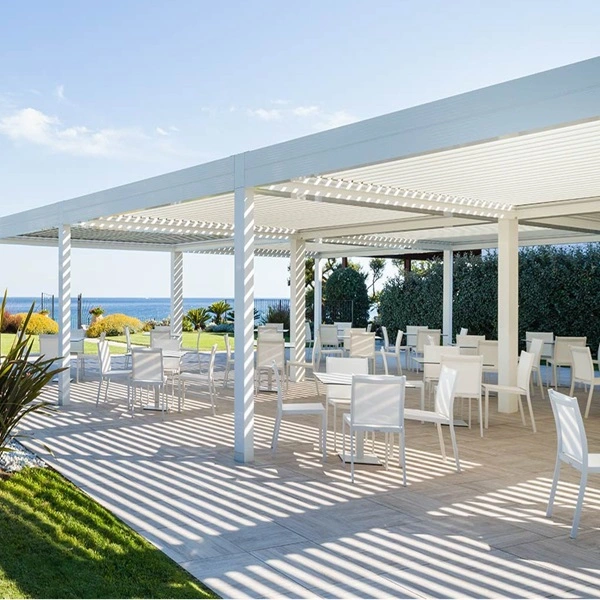 Hotel lamellen overkapping Twist