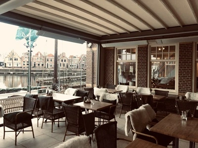 Terras aan het water Terras aan het water