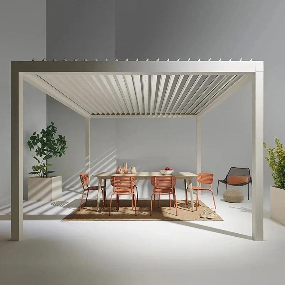 Lamellen overkapping Movie met een strakke, minimalistische opstelling