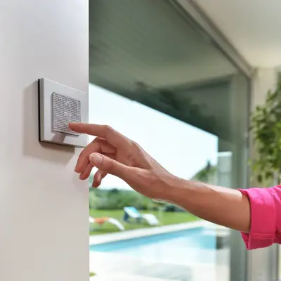 Rolluiken bedienen via muur bedieningssyteem Rolluiken bedienen via muur bedieningssyteem