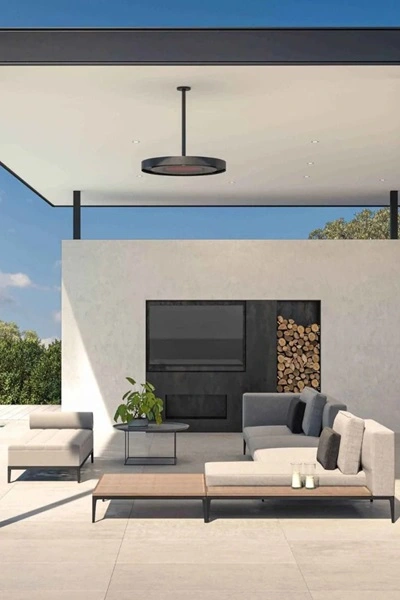 Eclipse Smart Heat elektrische heater aan het plafond van een buitenruimte Eclipse Smart Heat elektrische heater aan het plafond van een buitenruimte