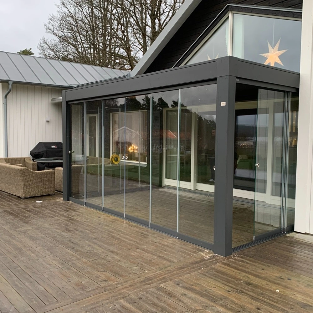 Seeglass Run glazen schuifwand in terrasoverkapping bij woning