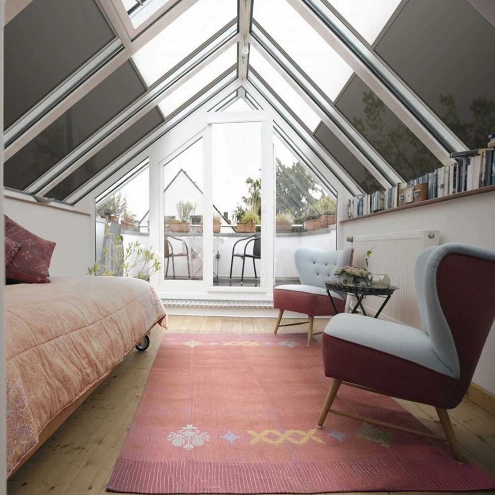 Serrezonwering VZ 710 binnenaanzicht serre met schuine ramen