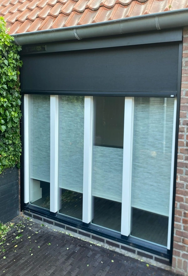 Solar screen project in Rottum voor de ramen