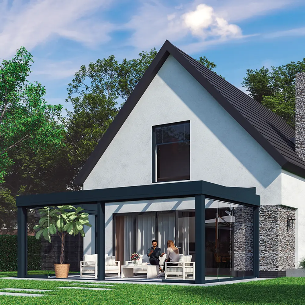 Tuinkamer met Neo glazen schuifdak en tuinpad naar terras