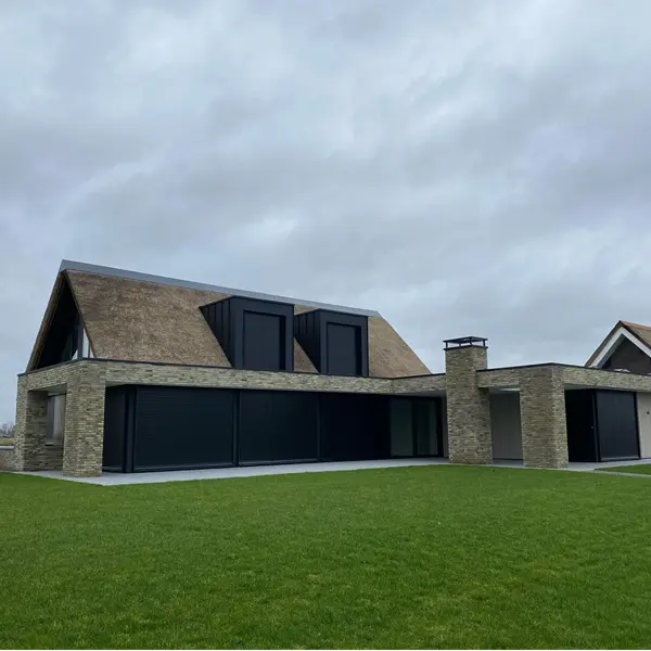 Houten lamellen overkapping