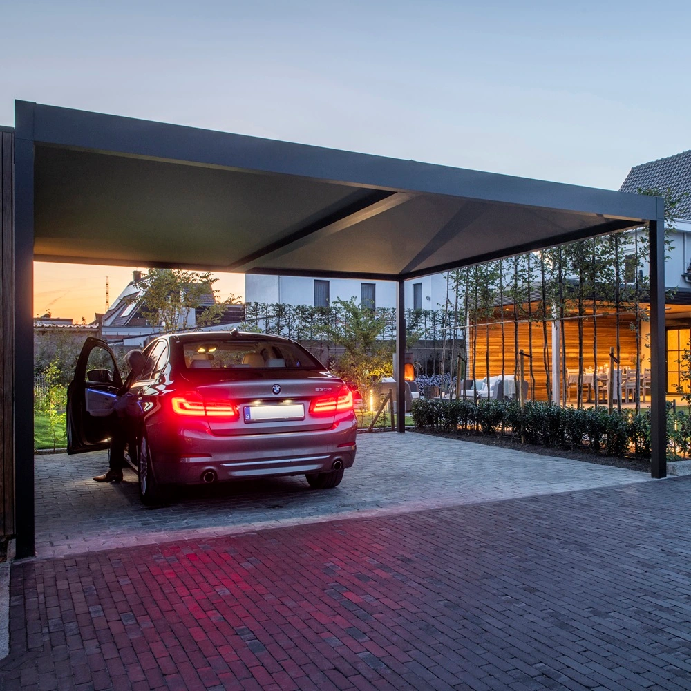 Renson Algarve Canvas carport met sfeerverlichting bij schemering