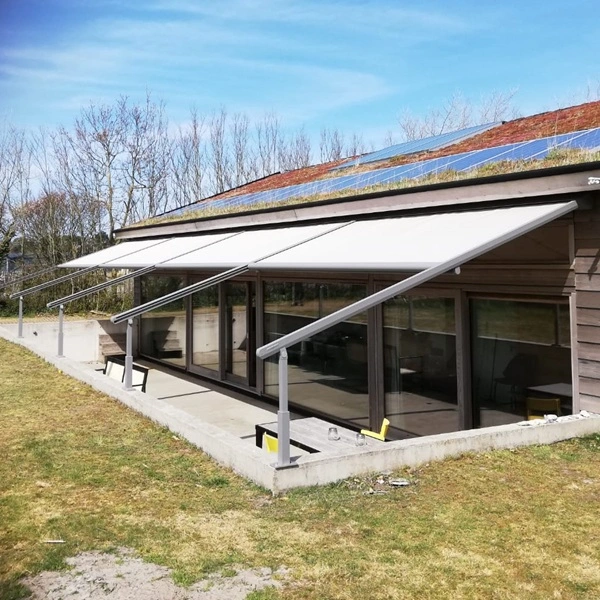 Textiel overkapping bij B&B op Ameland door Veldman Zonwering